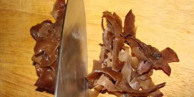 китайские лепешки с мясом и грибами му-эр