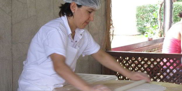 лепешки гезлеме с мясом и картошкой