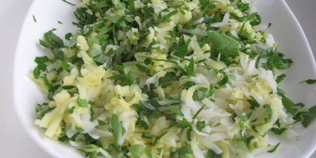 лепешки гезлеме с мясом и картошкой