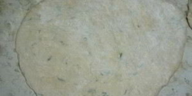 лепешки из дрожжевого теста на сковороде