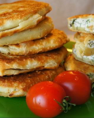 Лепешки на кефире с начинкой