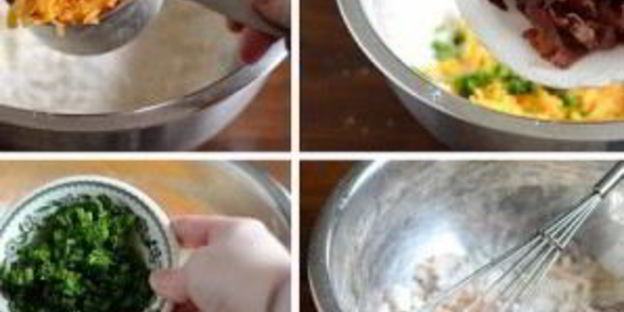 лепешки с беконом, луком и сыром