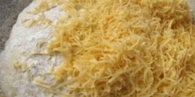 лепешки с сыром в духовке