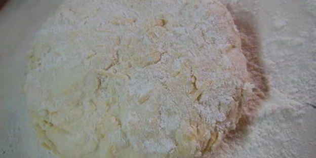 очень сырные лепешки