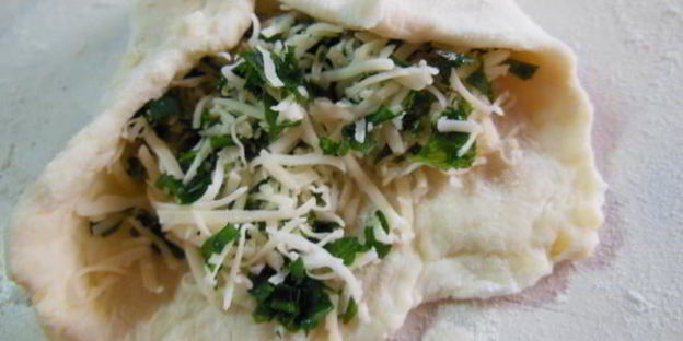 очень сырные лепешки