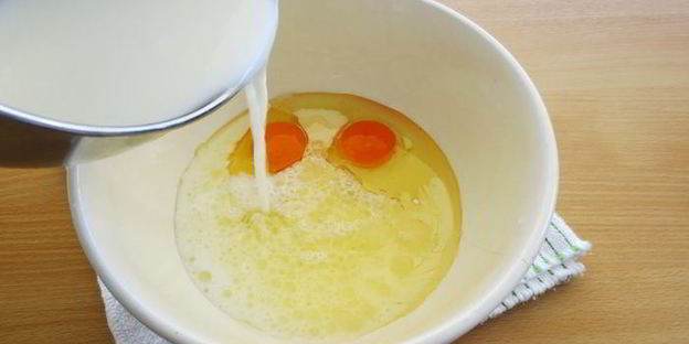 пиде — турецкая лепешка в форме лодочки с начинкой из фарша