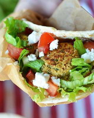 Пита с котлетами из бараньего гороха