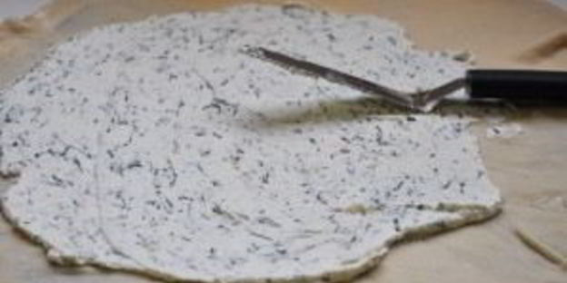 тонкие лепешки с зеленью