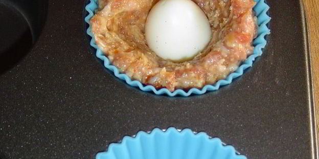 маффины мясные с перепелиными яйцами