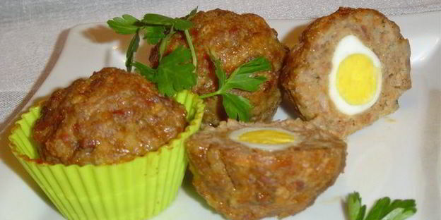 маффины мясные с перепелиными яйцами