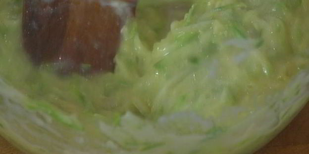 маффины с кабачком, кардамоном и лаймом