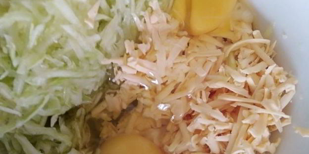 маффины с кабачком, сыром и мятой