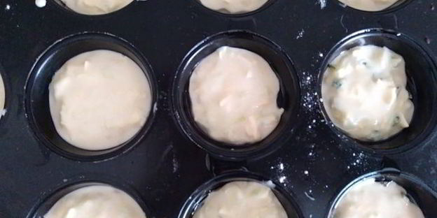 маффины с кабачком, сыром и мятой