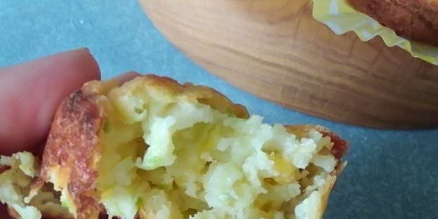 маффины с кабачком, сыром и мятой