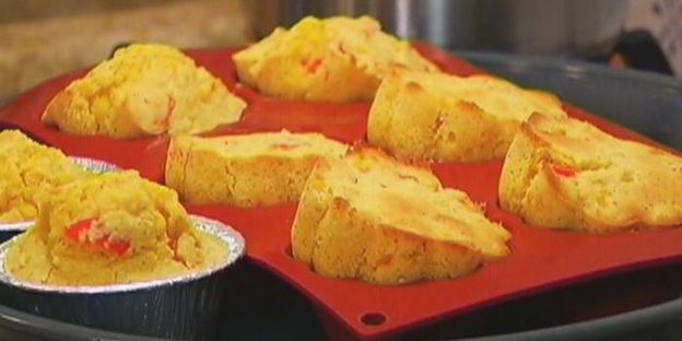 маффины с кукурузой и красным перцем