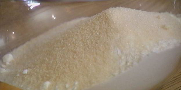 маффины с шоколадом и вяленой вишней