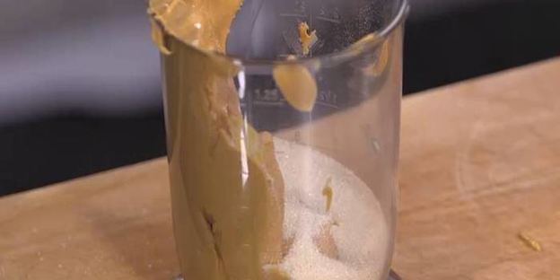 шоколадно-арахисовые маффины