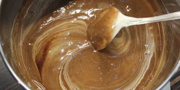 шоколадные маффины с халвой