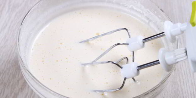 манник с черной смородиной