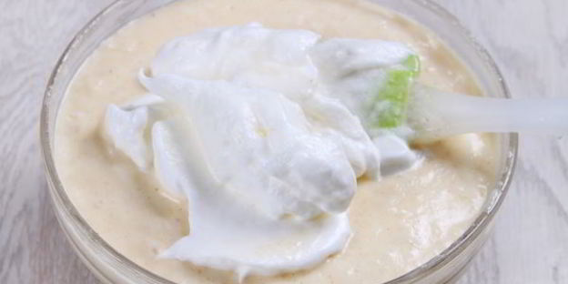 манник с черной смородиной