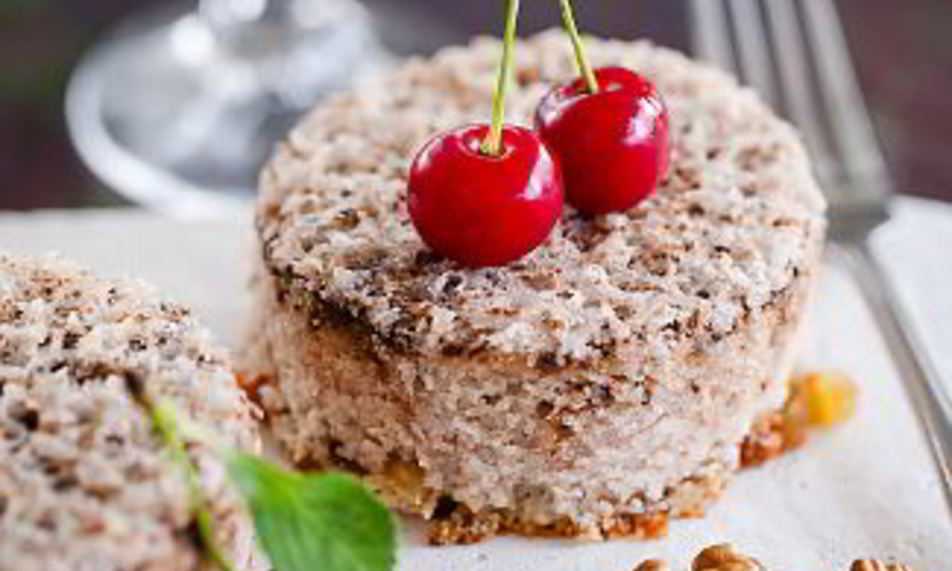 Рецепт манника с изюмом и орехами в мультиварке