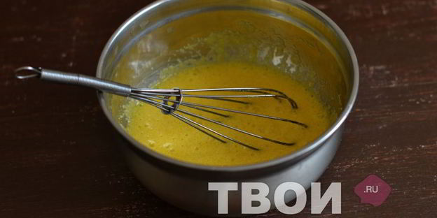 манник с яблоками