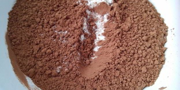 постный шоколадный манник с черносливом