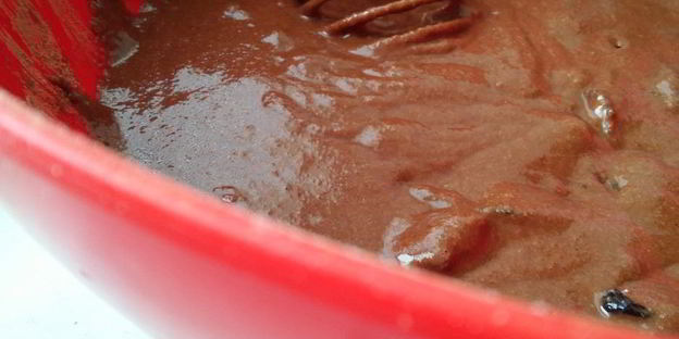 постный шоколадный манник с черносливом