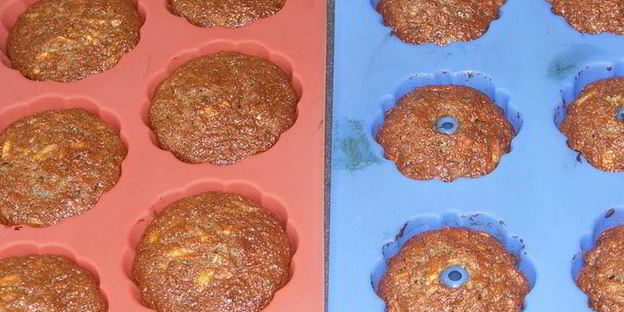 ржаные манники с грушами и яблоками