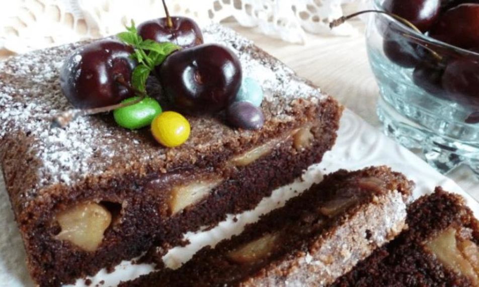 Рецепт шоколадного манника с карамелизованными яблоками