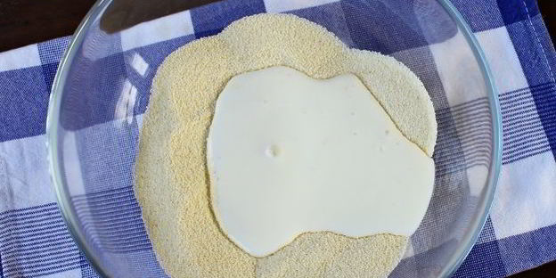 шоколадный манник с вишней