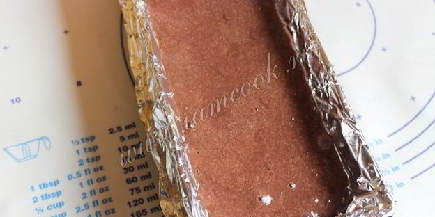 шоколадный манник с яблоками