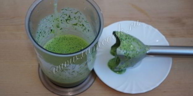 зеленые мини-манники с сыром в мультиварке