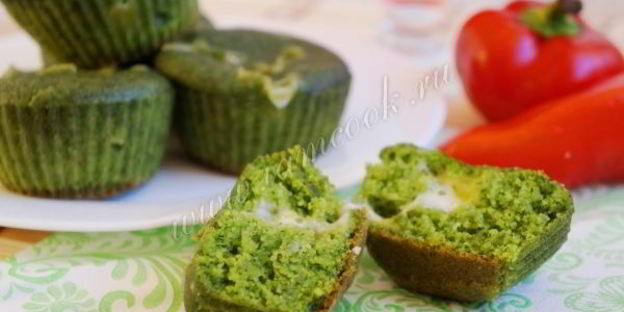 зеленые мини-манники с сыром в мультиварке