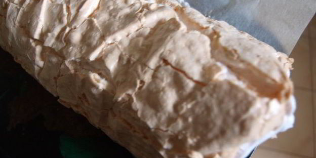 меренговый рулет