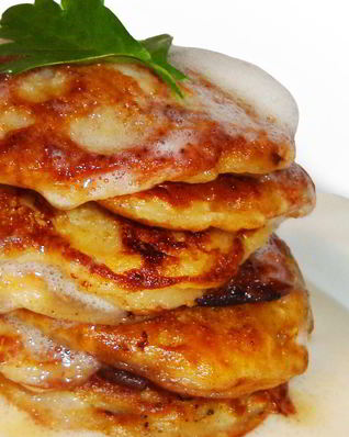 Банановые оладушки с шоколадом