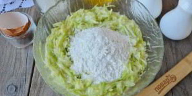 быстрые оладьи из кабачков