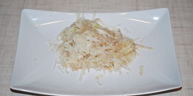 диетические оладьи с крабовыми палочками