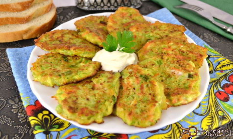 Рецепт кабачковых оладий с морковью и брынзой