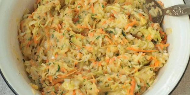 кабачковые оладьи с морковью