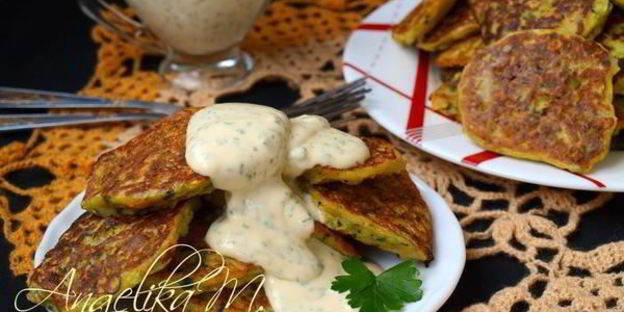 кабачковые оладьи с морковью