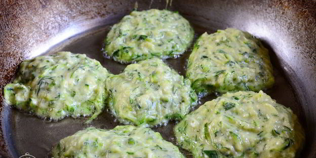 кабачковые оладьи с сыром