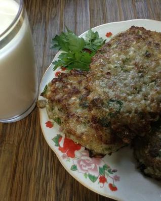 Капустно-рисовые оладьи к завтраку