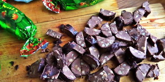 оладьи банановые с конфетами