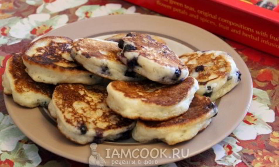 Рецепт оладий без яиц с ягодами