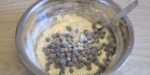 оладьи без яиц с ягодами