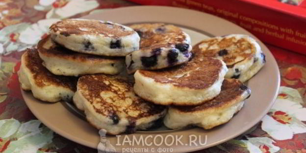 оладьи без яиц с ягодами