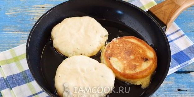 оладьи с изюмом