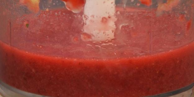 оладьи с киви и клубничным кремом