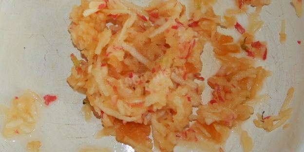 оладьи с яблоками на кефире